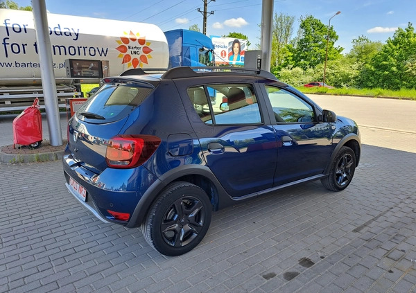 Dacia Sandero Stepway cena 38900 przebieg: 53000, rok produkcji 2017 z Ostrów Wielkopolski małe 529